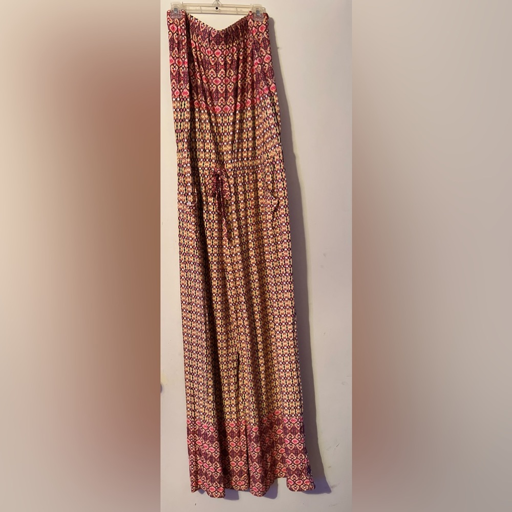 Size Large Skye’s the Limit pink-tan jumper